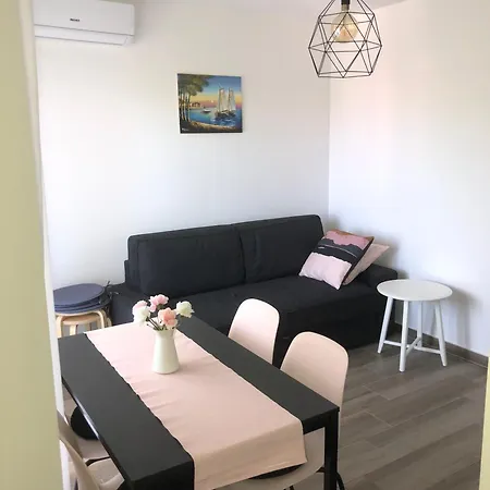 Gavran Apartment